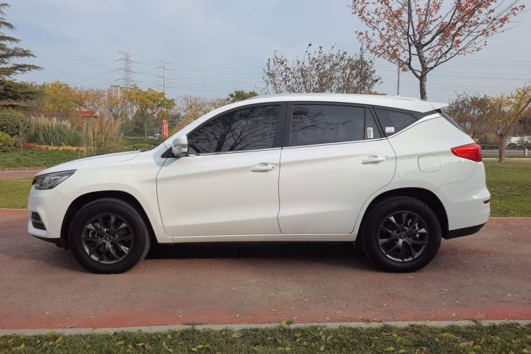 Used BYD Song 2020 Classic Edition 1.5T Automatic Elite Model Left Side