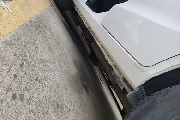 Used BYD Song 2020 Classic Edition 1.5T Automatic Elite Model Left Side Sill