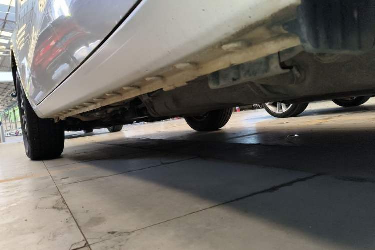 Used BYD Song 2020 Classic Edition 1.5T Automatic Elite Model Left Side Sill