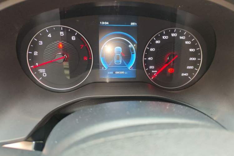 Used BYD Song 2020 Classic Edition 1.5T Manual Luxury Model Odometer Close Up