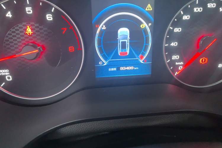 Used BYD Song 2020 Classic Edition 1.5T Manual Luxury Model Odometer Close Up