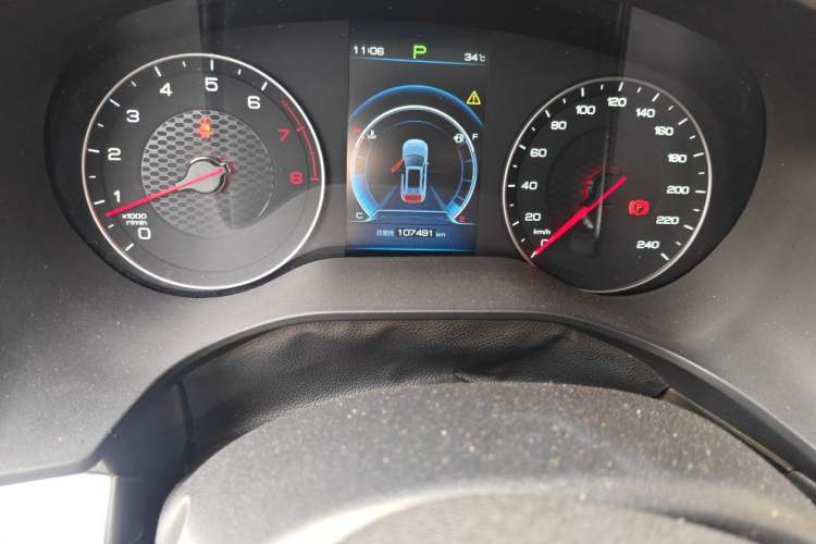 Used BYD Song 2020 Classic Edition 1.5T Automatic Elite Model Odometer Close Up