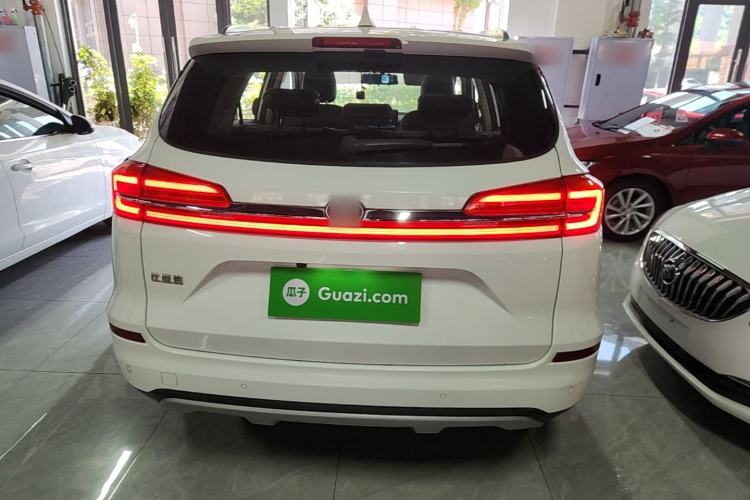 Used BYD Song 2020 Classic Edition 1.5T Manual Luxury Model Rear