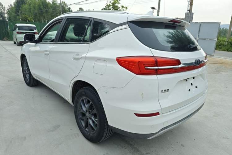 Used BYD Song 2020 Classic Edition 1.5T Manual Luxury Model Rear Left 45 Deg