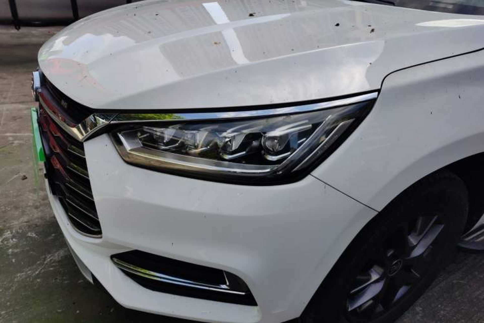 Used BYD Song 2020 Classic Edition 1.5T Automatic Elite Model Right Front Headlight