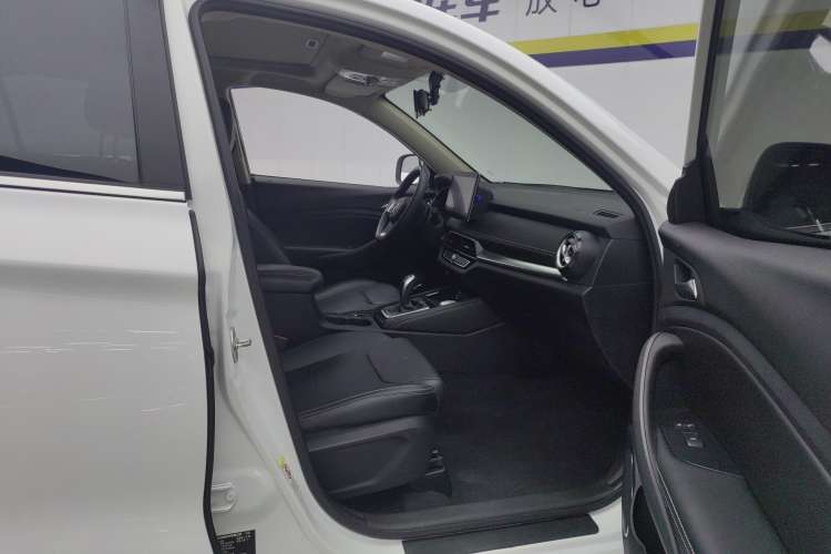 Used BYD Song 2020 Classic Edition 1.5T Automatic Elite Model Right Front Seat