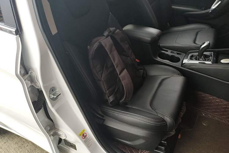 Used BYD Song 2020 Classic Edition 1.5T Automatic Elite Model Right Front Seat