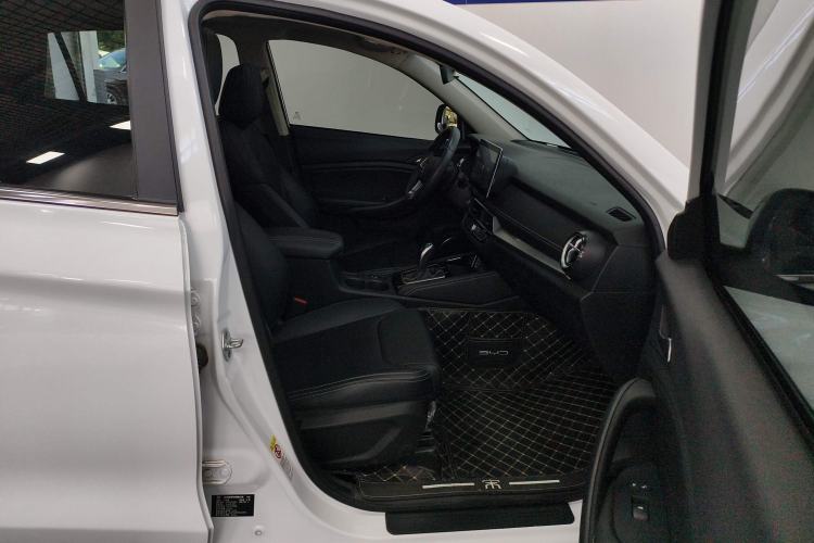 Used BYD Song 2020 Classic Edition 1.5T Automatic Elite Model Right Front Seat