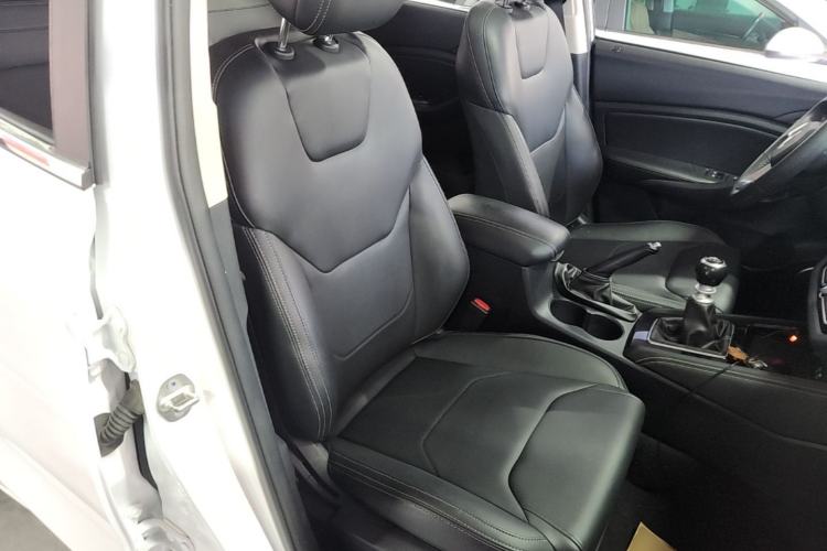 Used BYD Song 2020 Classic Edition 1.5T Manual Luxury Model Right Front Seat