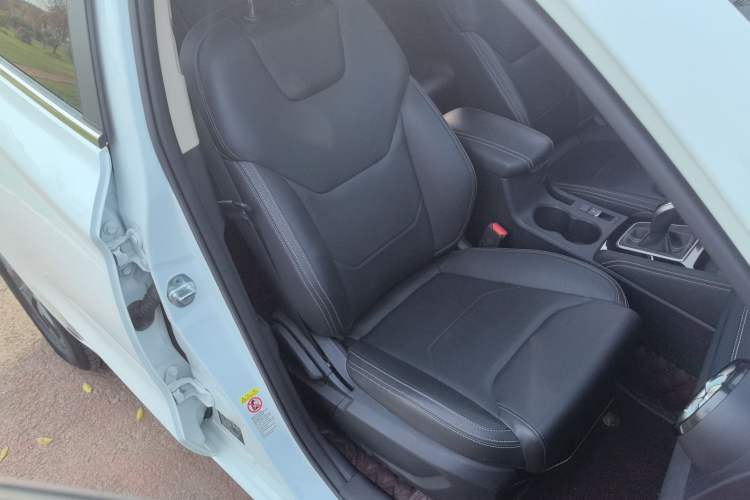 Used BYD Song 2020 Classic Edition 1.5T Automatic Elite Model Right Front Seat