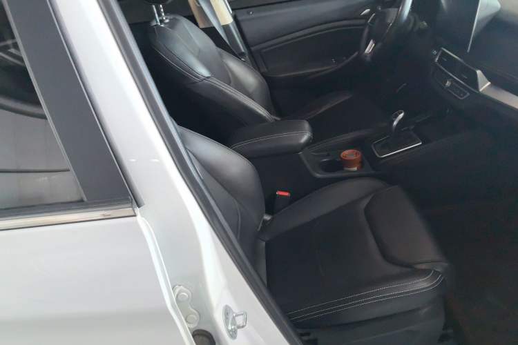 Used BYD Song 2020 Classic Edition 1.5T Automatic Elite Model Right Front Seat