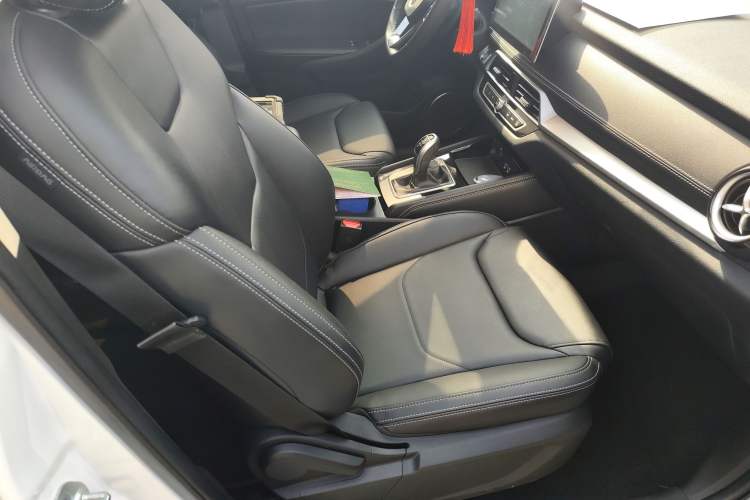 Used BYD Song 2020 Classic Edition 1.5T Automatic Elite Model Right Front Seat