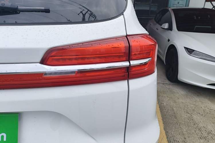 Used BYD Song 2020 Classic Edition 1.5T Automatic Elite Model Right Rear Taillight
