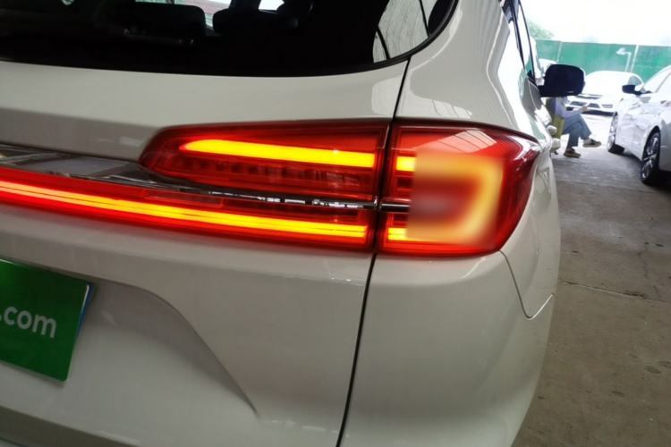 Used BYD Song 2020 Classic Edition 1.5T Automatic Elite Model Right Rear Taillight