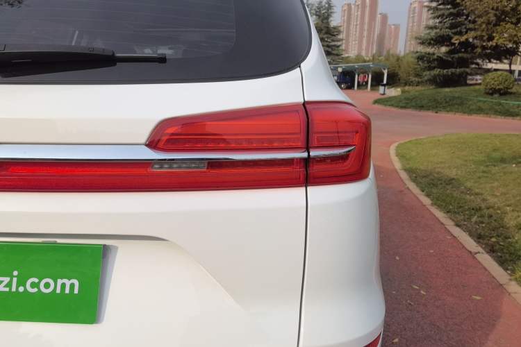 Used BYD Song 2020 Classic Edition 1.5T Automatic Elite Model Right Rear Taillight