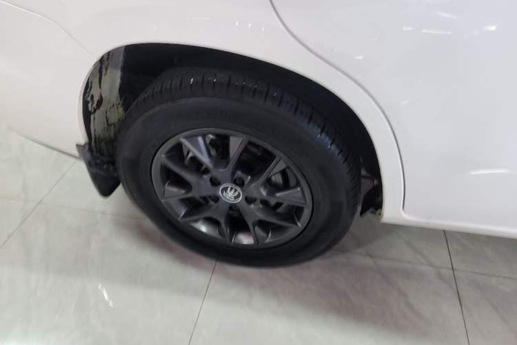 Used BYD Song 2020 Classic Edition 1.5T Manual Luxury Model Right Rear Wheel Hub