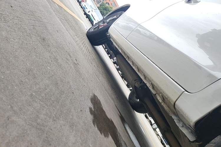 Used BYD Song 2020 Classic Edition 1.5T Automatic Elite Model Right Side Sill