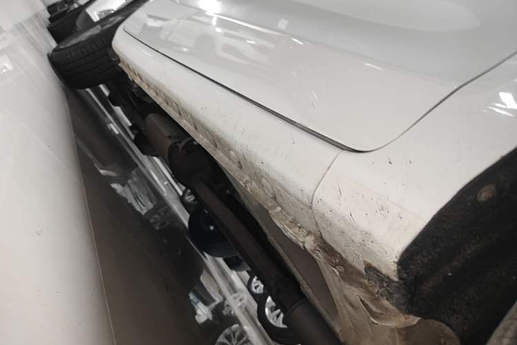 Used BYD Song 2020 Classic Edition 1.5T Manual Luxury Model Right Side Sill