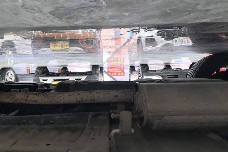 Used BYD Song 2020 Classic Edition 1.5T Automatic Elite Model Right Side Sill