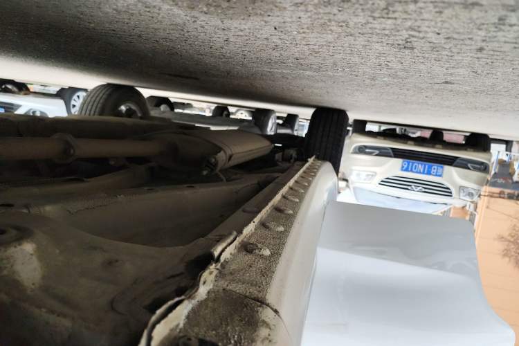 Used BYD Song 2020 Classic Edition 1.5T Automatic Elite Model Right Side Sill
