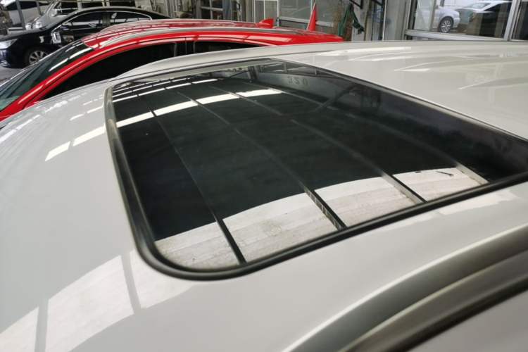 Used BYD Song 2020 Classic Edition 1.5T Automatic Elite Model Roof