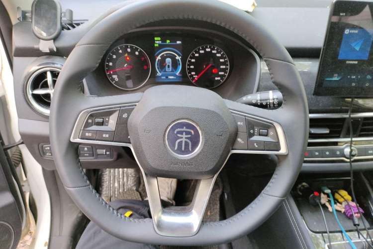 Used BYD Song 2020 Classic Edition 1.5T Automatic Elite Model Steering Wheel