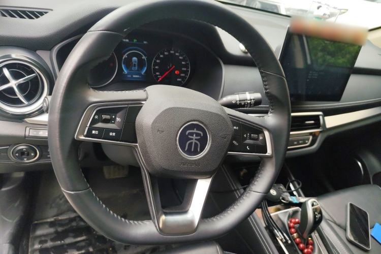Used BYD Song 2020 Classic Edition 1.5T Automatic Elite Model Steering Wheel