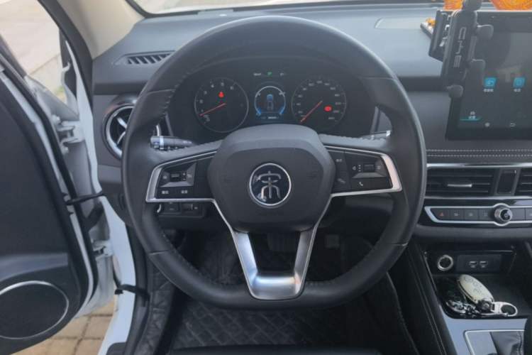 Used BYD Song 2020 Classic Edition 1.5T Automatic Elite Model Steering Wheel