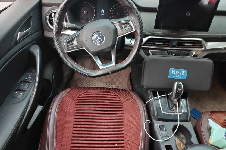 Used BYD Song 2020 Classic Edition 1.5T Automatic Elite Model Steering Wheel