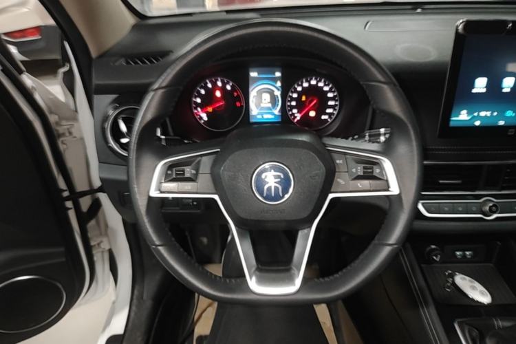 Used BYD Song 2020 Classic Edition 1.5T Manual Luxury Model Steering Wheel