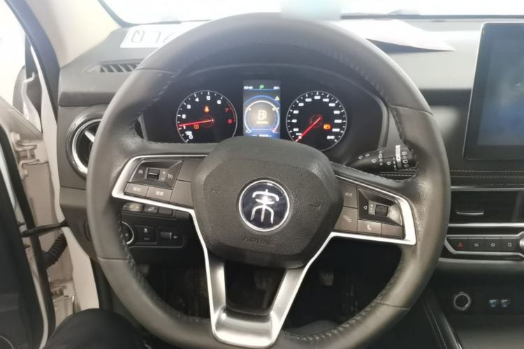Used BYD Song 2020 Classic Edition 1.5T Automatic Elite Model Steering Wheel