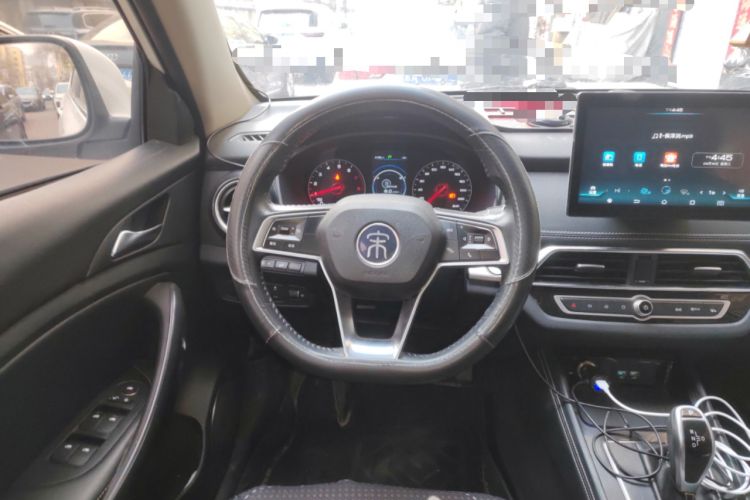 Used BYD Song 2020 Classic Edition 1.5T Automatic Elite Model Steering Wheel
