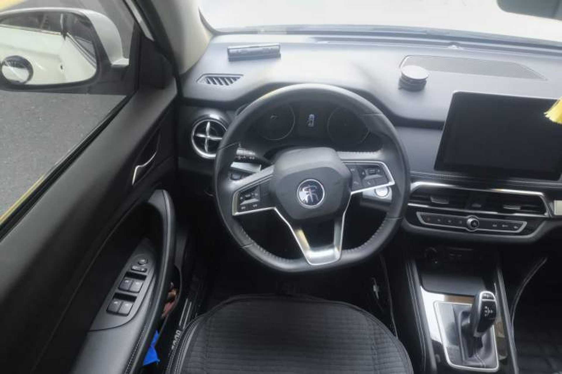 Used BYD Song 2020 Classic Edition 1.5T Automatic Elite Model Steering Wheel