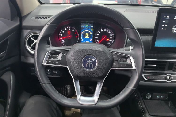 Used BYD Song 2020 Classic Edition 1.5T Automatic Elite Model Steering Wheel