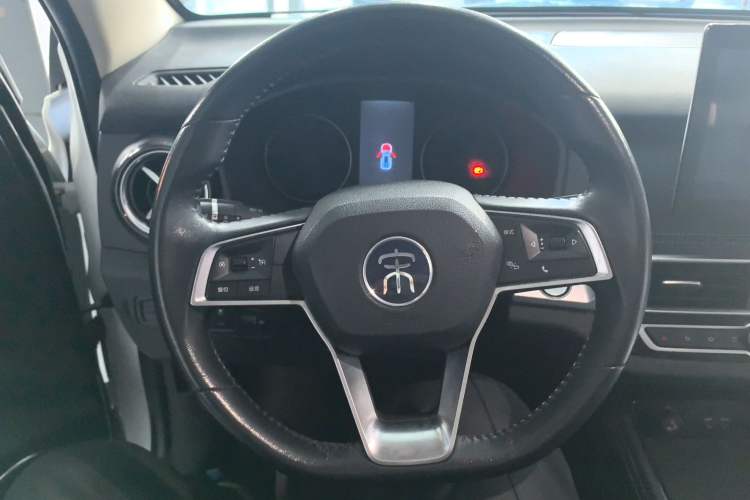 Used BYD Song 2020 Classic Edition 1.5T Automatic Elite Model Steering Wheel