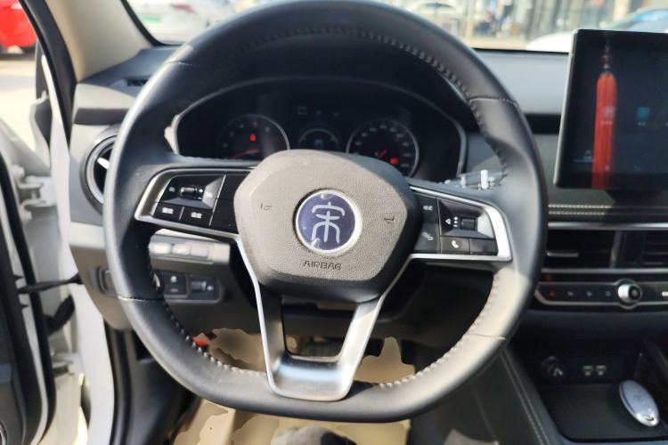 Used BYD Song 2020 Classic Edition 1.5T Automatic Elite Model Steering Wheel
