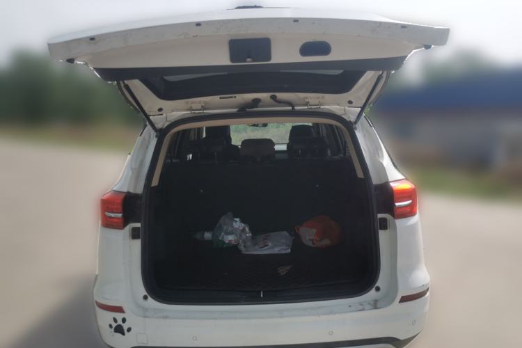 Used BYD Song 2020 Classic Edition 1.5T Manual Luxury Model Trunk