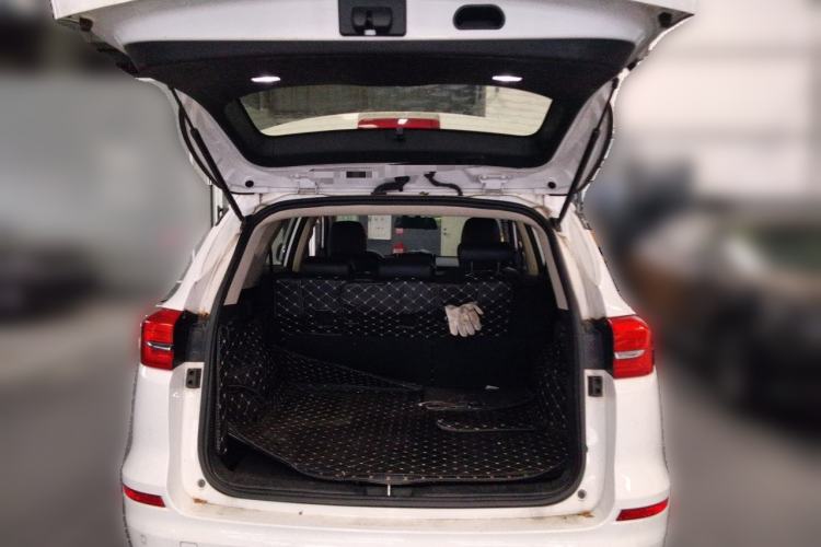 Used BYD Song 2020 Classic Edition 1.5T Automatic Elite Model Trunk