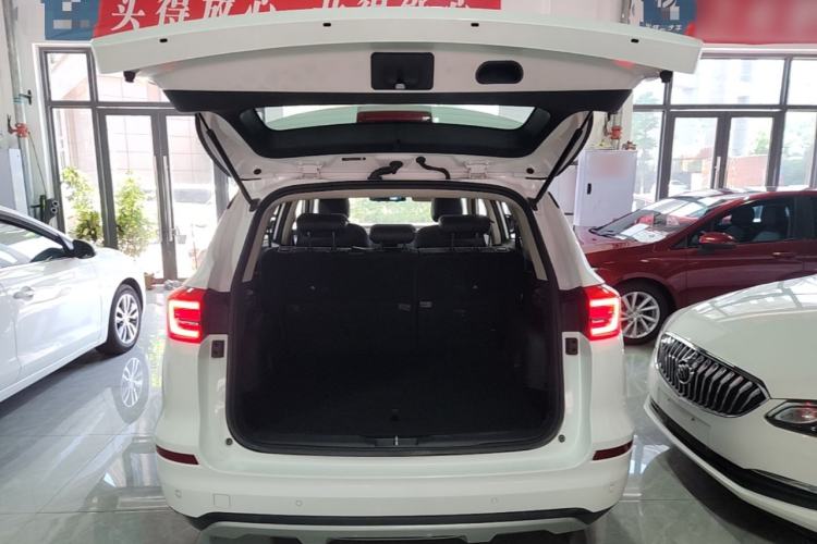 Used BYD Song 2020 Classic Edition 1.5T Manual Luxury Model Trunk