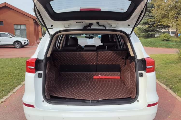 Used BYD Song 2020 Classic Edition 1.5T Automatic Elite Model Trunk
