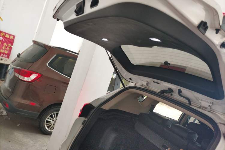 Used BYD Song 2020 Classic Edition 1.5T Automatic Elite Model Trunk