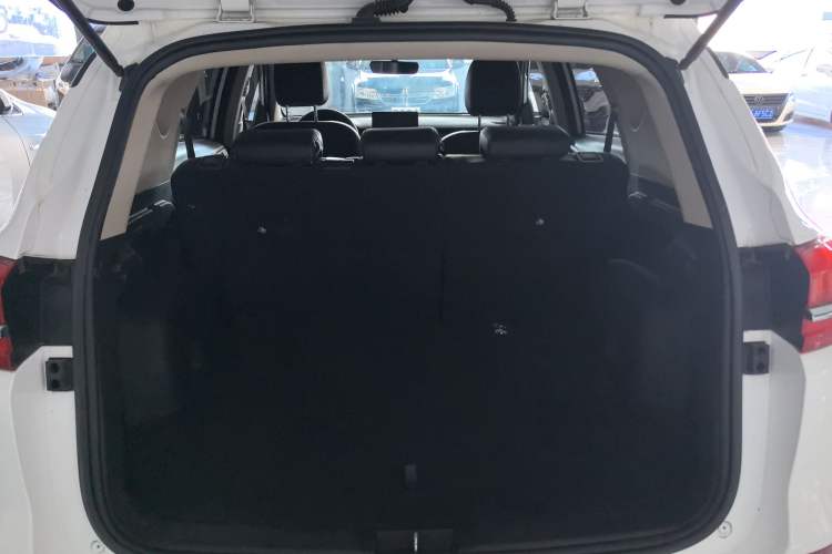 Used BYD Song 2020 Classic Edition 1.5T Automatic Elite Model Trunk