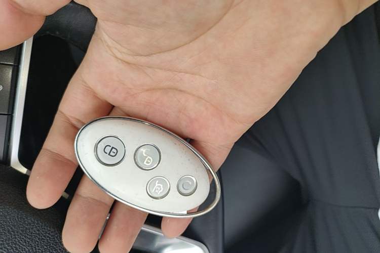 Used BYD Song 2020 Classic Edition 1.5T Automatic Elite Model Vehicle Key