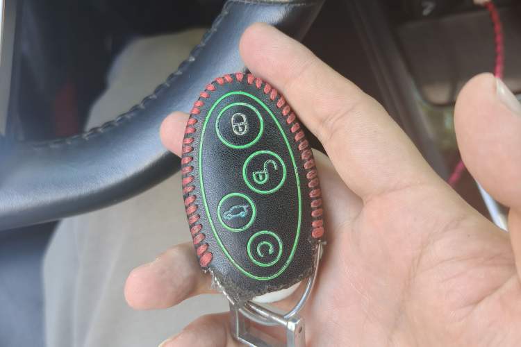 Used BYD Song 2020 Classic Edition 1.5T Automatic Elite Model Vehicle Key