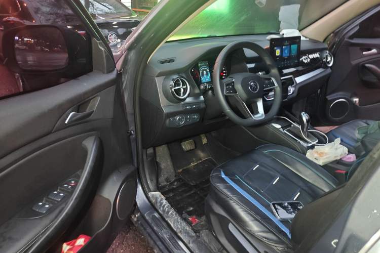 Used BYD Song 2021 Classic Edition 1.5T Automatic Elite Model Driver Seat