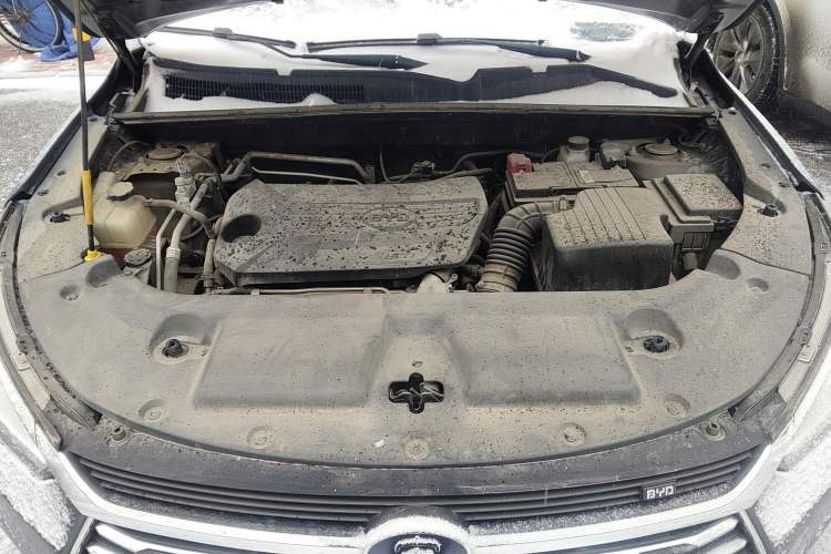 Used BYD Song 2021 Classic Edition 1.5T Automatic Elite Model Engine Bay