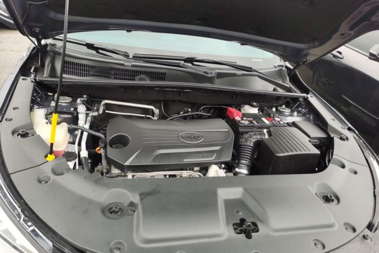 Used BYD Song 2021 Classic Edition 1.5T Automatic Elite Model Engine Bay
