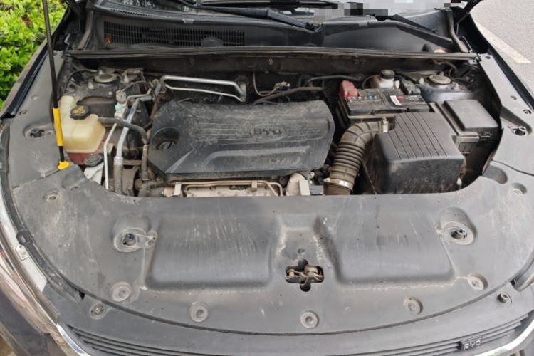 Used BYD Song 2021 Classic Edition 1.5T Automatic Elite Model Engine Bay