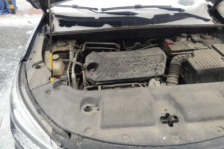Used BYD Song 2021 Classic Edition 1.5T Automatic Elite Model Engine Bay Right
