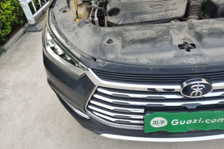 Used BYD Song 2021 Classic Edition 1.5T Automatic Elite Model Engine Bay Right